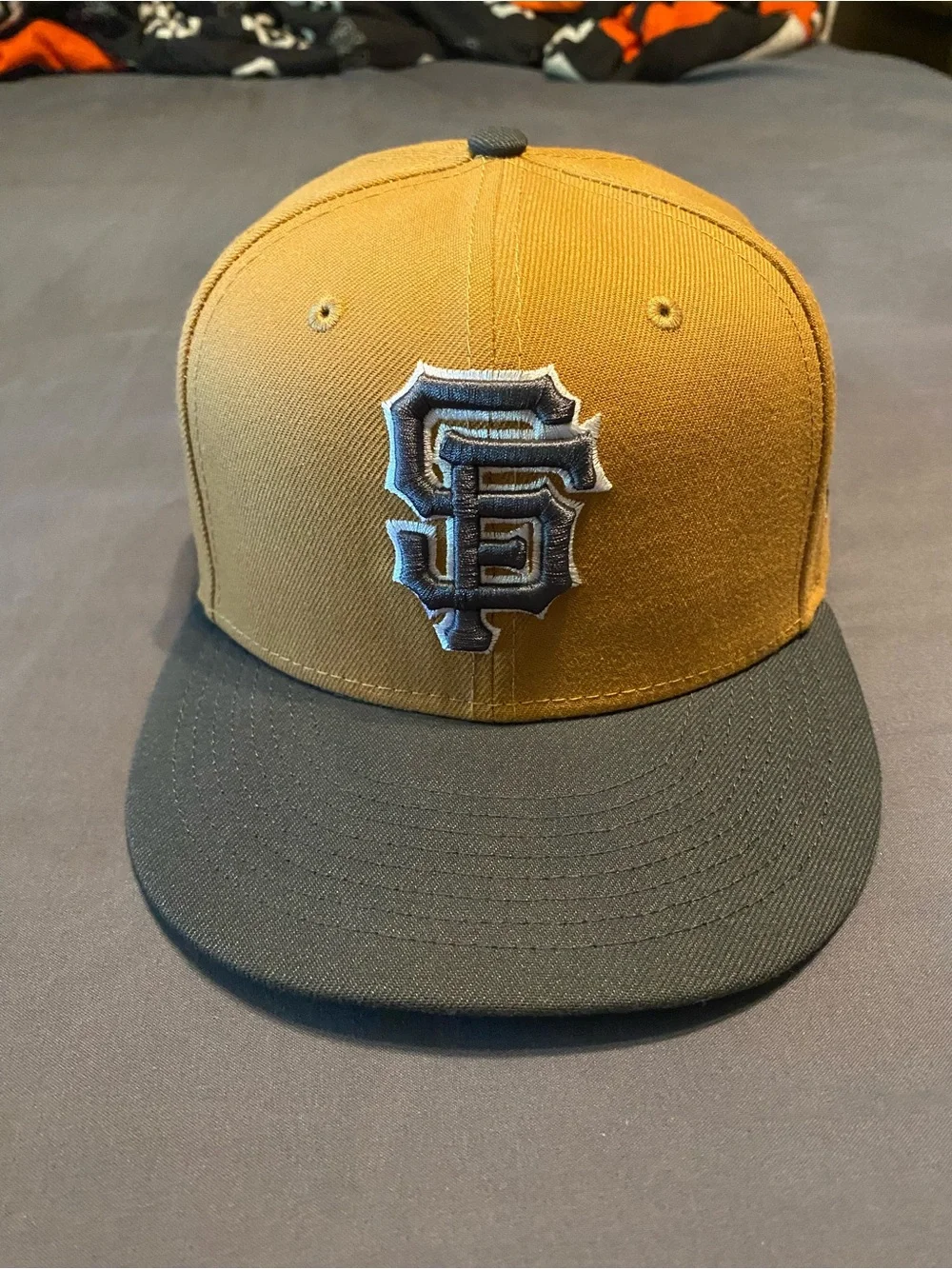 New Era SF Giants Two-Tone Snapback - Khaki/Tan & Black